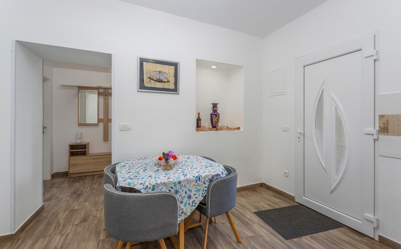 Dalida Apartment *